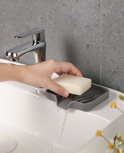 Self Draining Soap Bar Holder Silicone Kitchen Sink Soap Dish Sponge Tray Counter Caddy Organizer for Dish Soap Dispenser